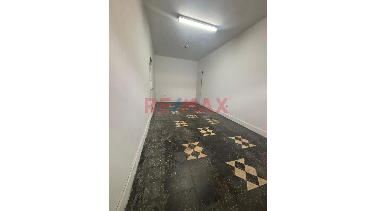 Excelente Oportunidad Comercial En Balconcillo Local Versatil Y Bien Ubicado - 1
