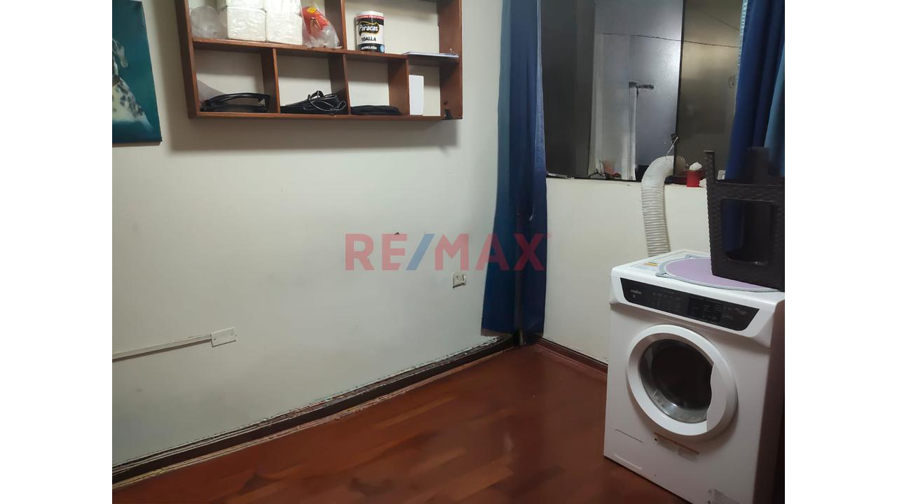 En Venta Departamento ¡Primer Piso Con Jardin Y Estacionamiento Para 2 Vehiculos! — foto 12