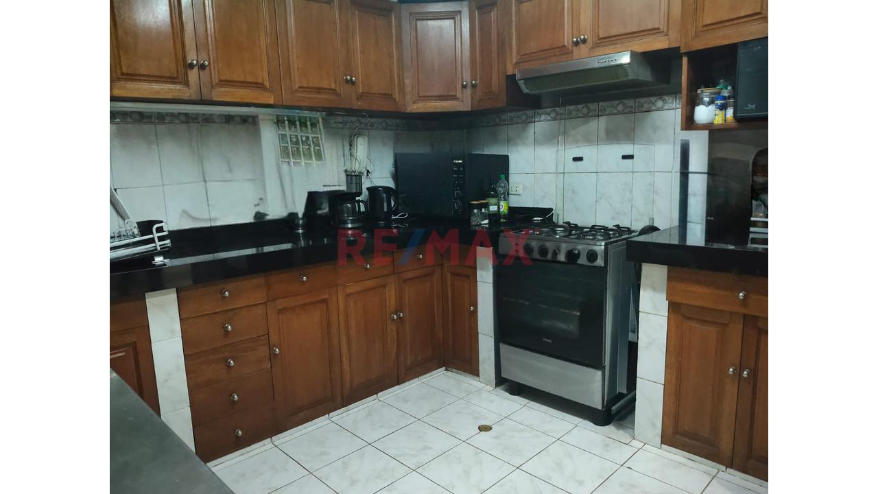 En Venta Departamento ¡Primer Piso Con Jardin Y Estacionamiento Para 2 Vehiculos! — foto 7