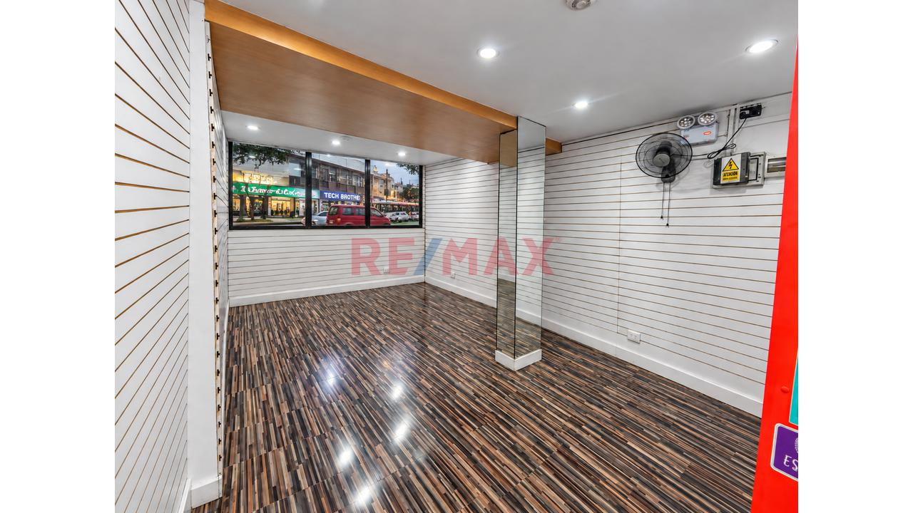 Local Comercial En Alquiler – Av. Larco / Schell – Miraflores - 3
