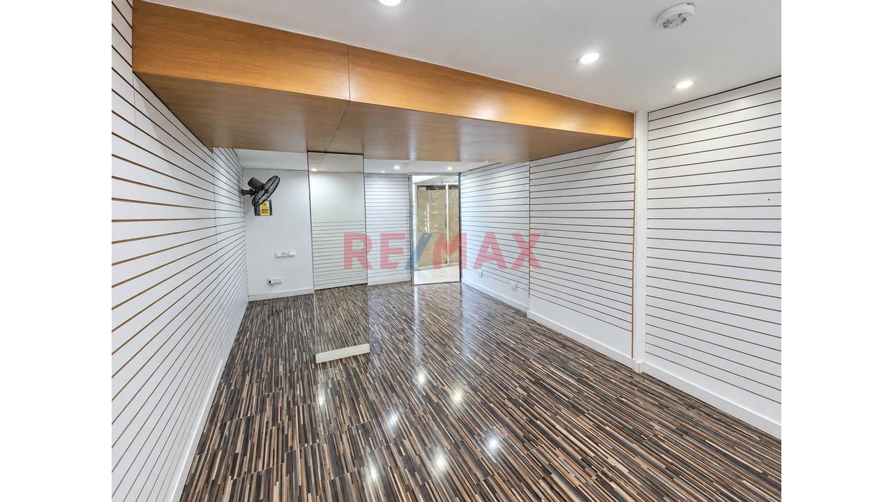 Local Comercial En Alquiler – Av. Larco / Schell – Miraflores - 2