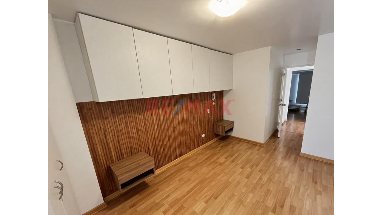 Alquila En Exclusiva Zona De Miraflores!..Departamento De 70M2 En 2Do Piso, Vista Interior + Cochera — foto 6
