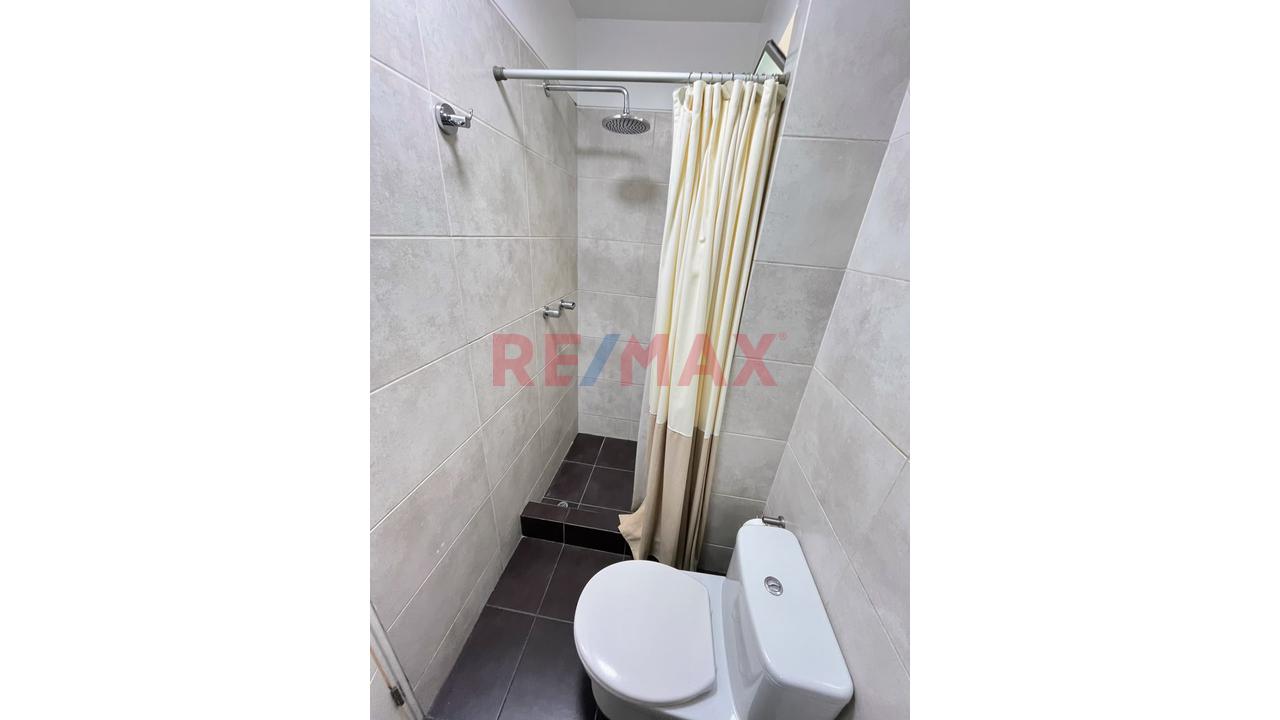 Alquila En Exclusiva Zona De Miraflores!..Departamento De 70M2 En 2Do Piso, Vista Interior + Cochera — foto 9