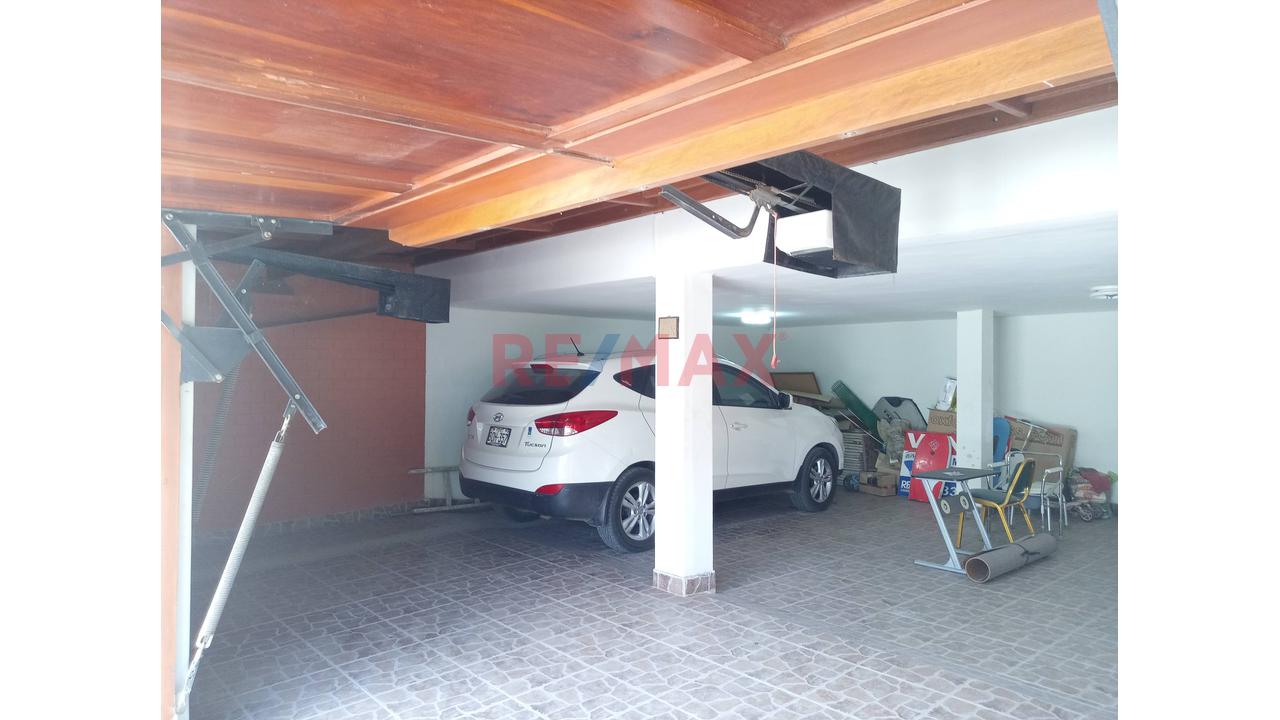 🏡 Amplia Casa En Alquiler En Miraflores – 5 Habitaciones 🛏️ Y Estacionamiento Para 4 Vehículos 🚗 | Ideal Para Empresas 🏢 - 5