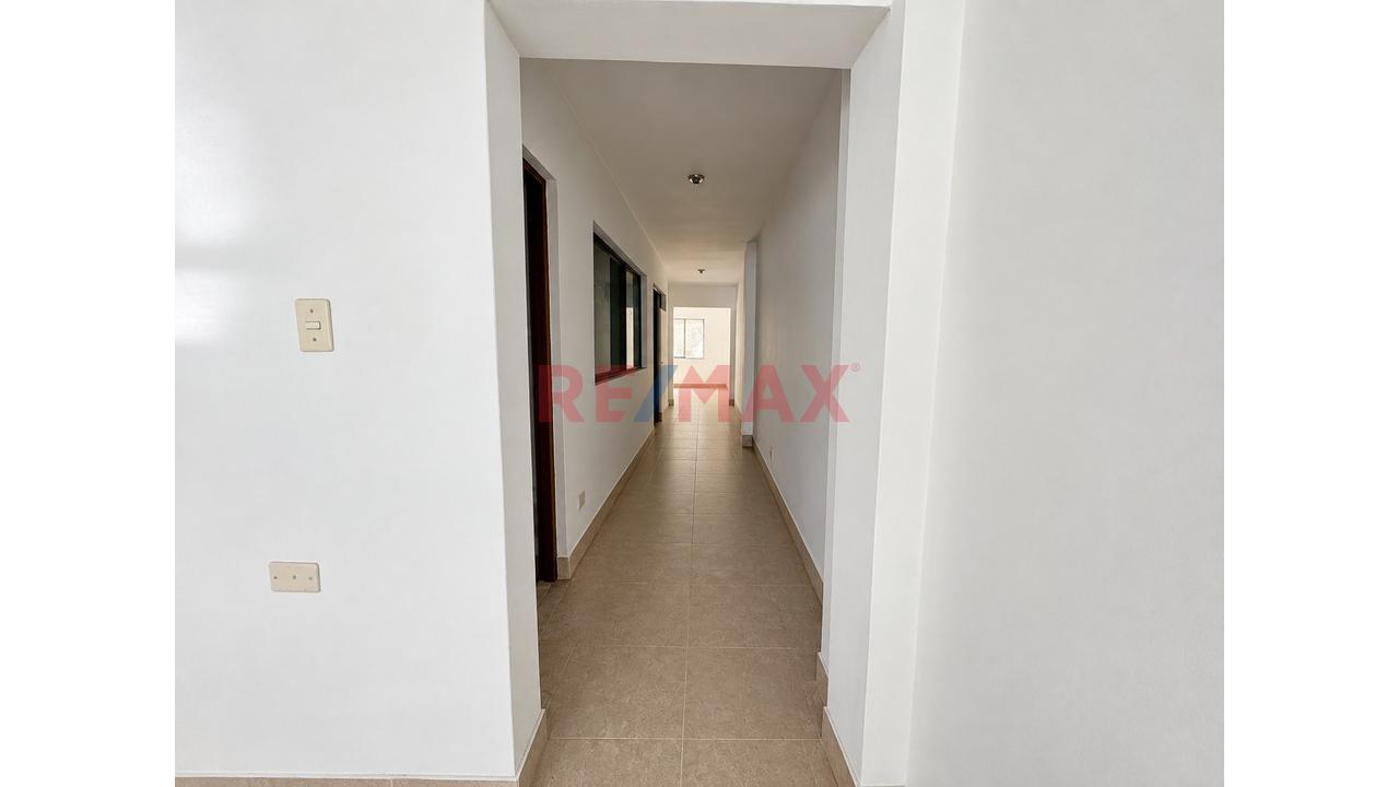 Casa De 2 Pisos Independientes + Tercer Nivel Semiconstruido – Chaclacayo - 15