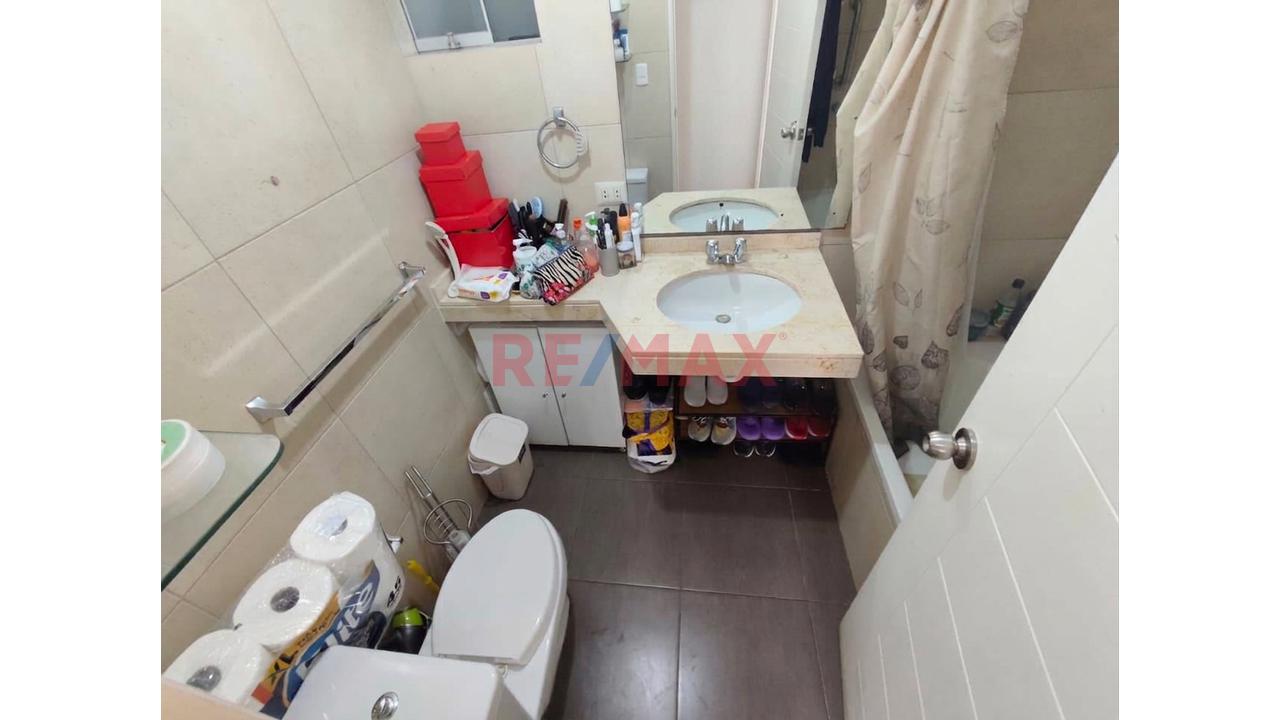 Departamento Amplio De 3 Habitaciones Y Cuarto De Servicio Con Cochera En 4To Piso Con Ascensor Directo — foto 10