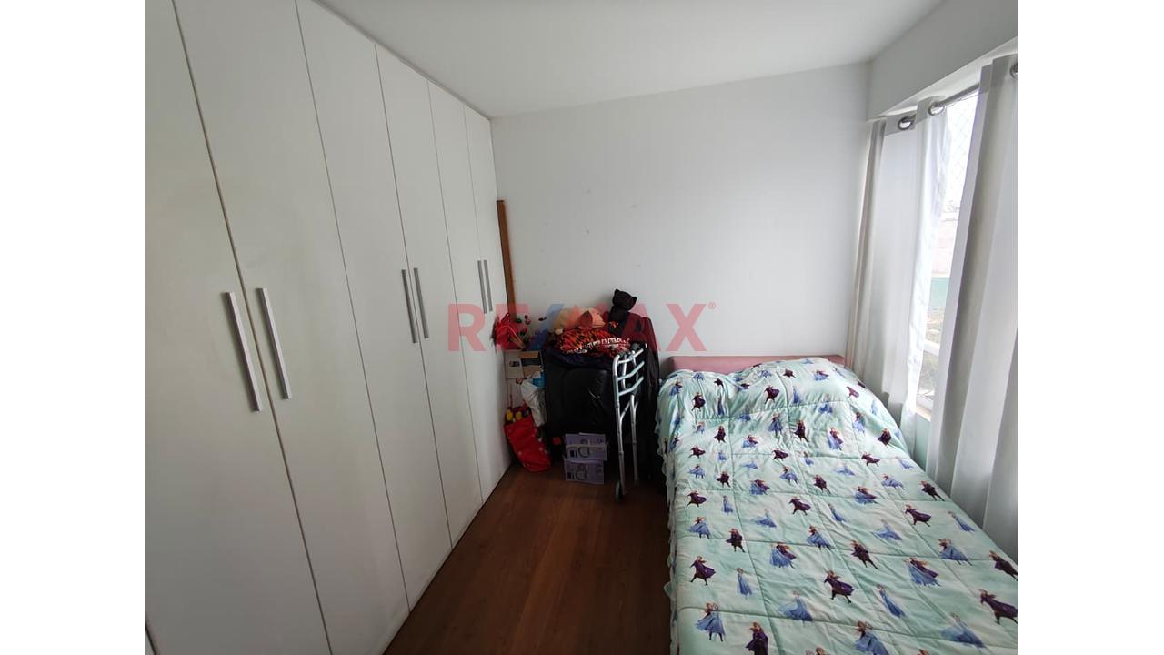 Departamento Amplio De 3 Habitaciones Y Cuarto De Servicio Con Cochera En 4To Piso Con Ascensor Directo — foto 13