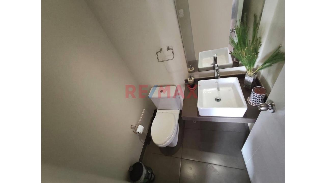 Departamento Amplio De 3 Habitaciones Y Cuarto De Servicio Con Cochera En 4To Piso Con Ascensor Directo — foto 15