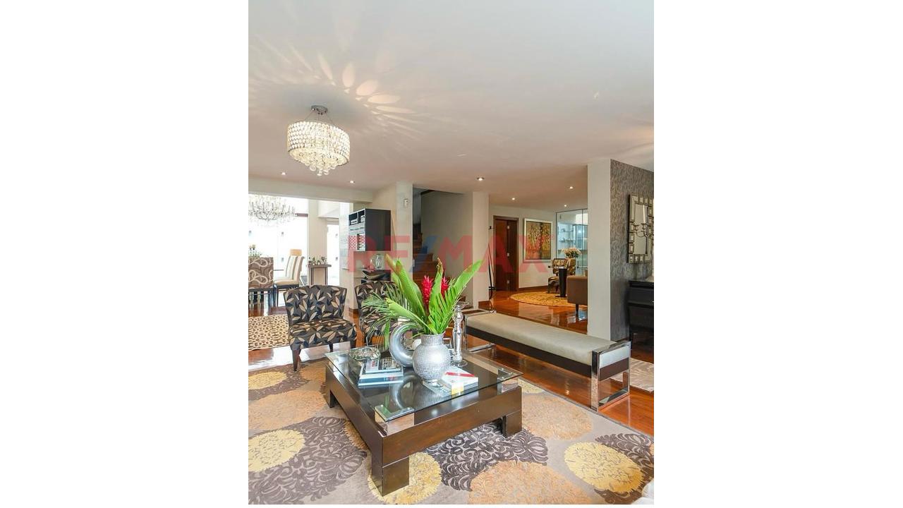 Se Vende Hermosa Residencia En Miraflores $ 1'250,000 Dólares - 1