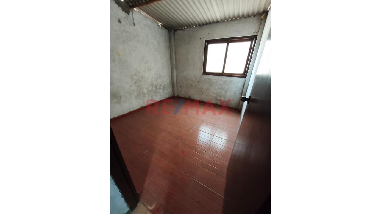 🏡 Casa De 2 Pisos En Venta En Upis Huáscar De Canto Grande Sjl | 90 M² | Us$ 80,000 — foto 2