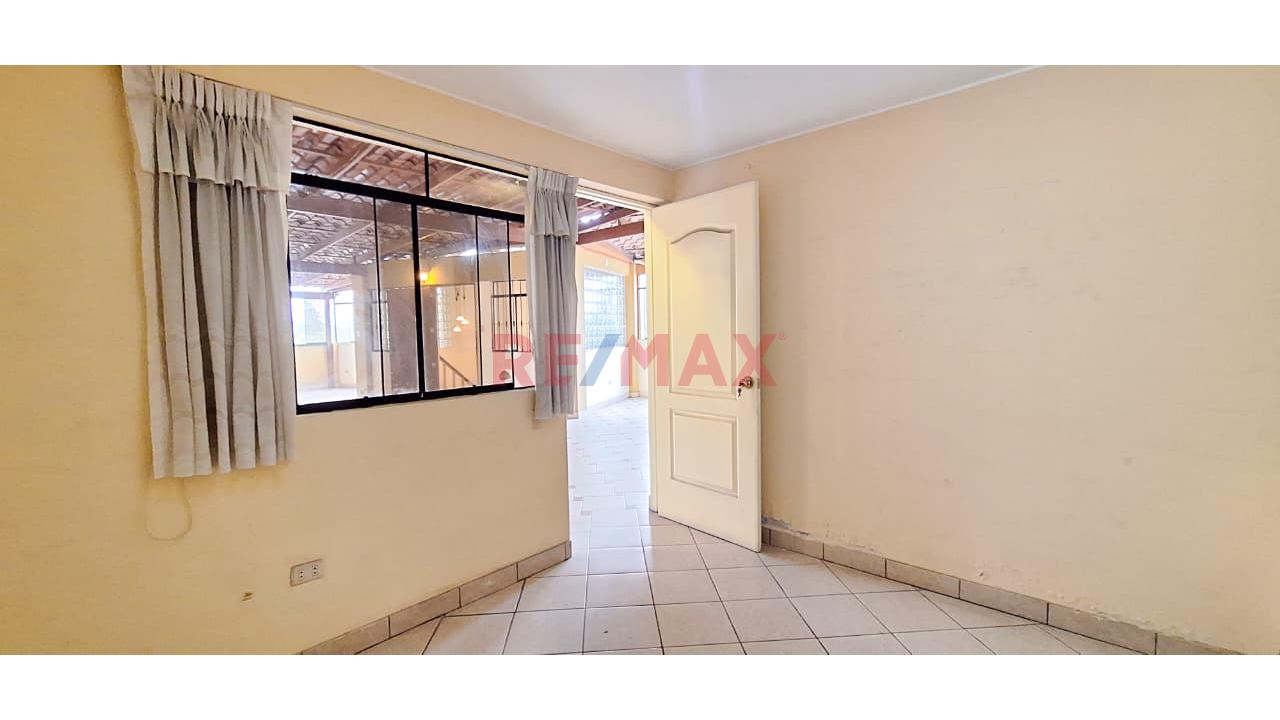 Casa En Alquiler En San Borja, 7 Dorm., Jardìn, Terraza Y 2 Cocheras — foto 9