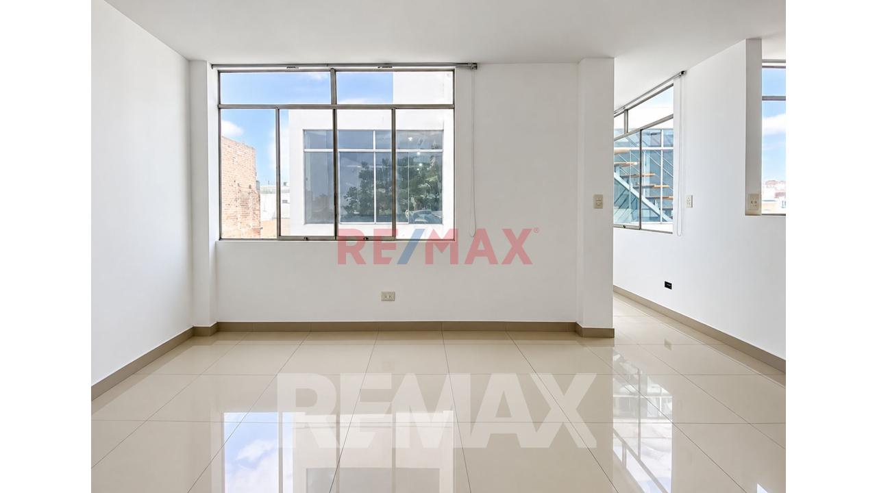 Dúplex De 148 M² Frente A Parques En San Martín De Porres — foto 13
