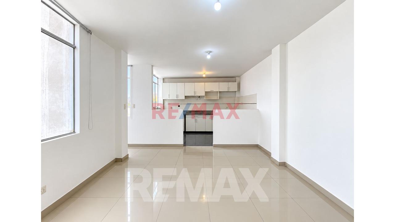 Dúplex De 148 M² Frente A Parques En San Martín De Porres — foto 3