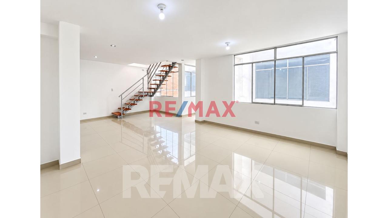 Dúplex De 148 M² Frente A Parques En San Martín De Porres