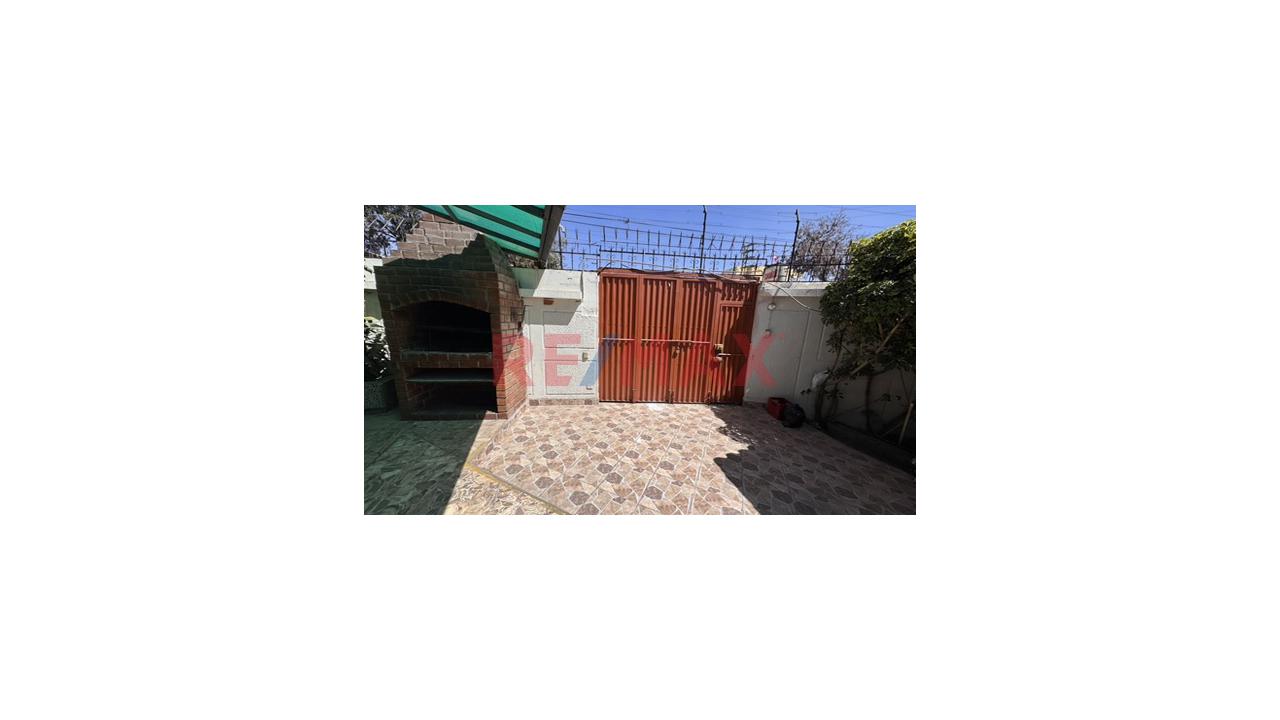 Se Vende Casa En Esquina En Plena Av. Dolores - 6