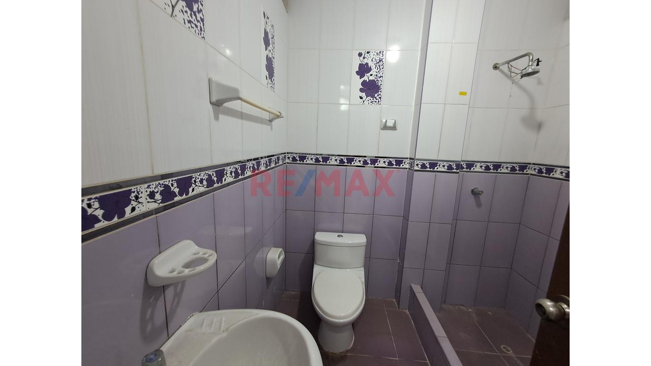 Casa De 4 Pisos Con Cochera En Carapongo - 14