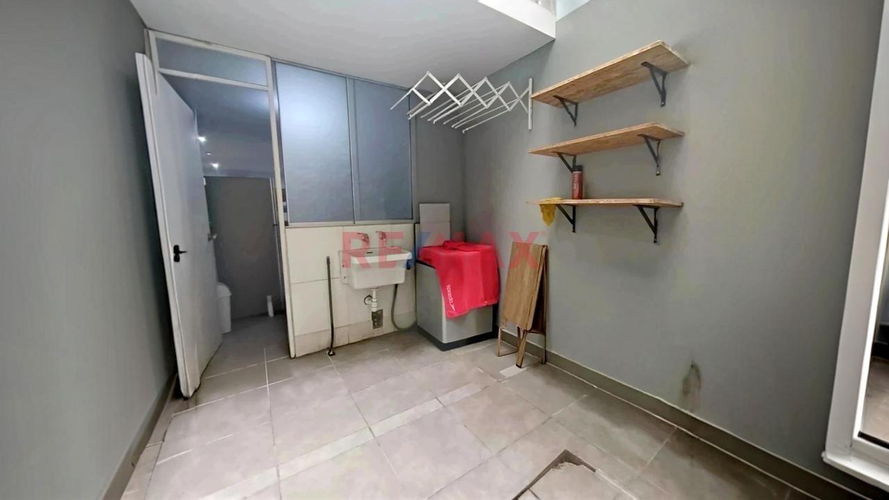 Vive Cómodo Y Conectado! Depa 1Er Piso Semiamoblado + Cochera En Surco - 11