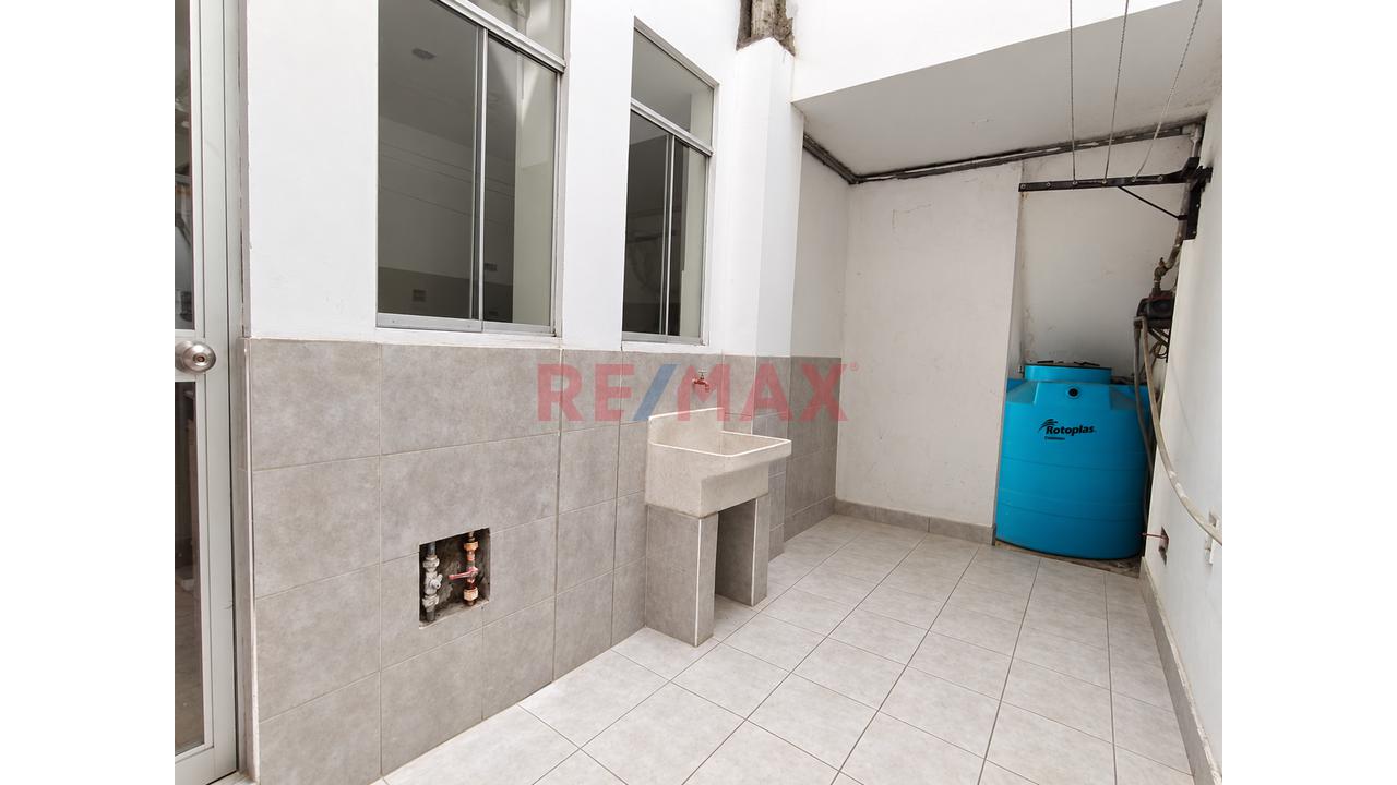 ¡Vive Frente A Parque En Los Olivos! | Departamento De 148 M² + Cochera - 7