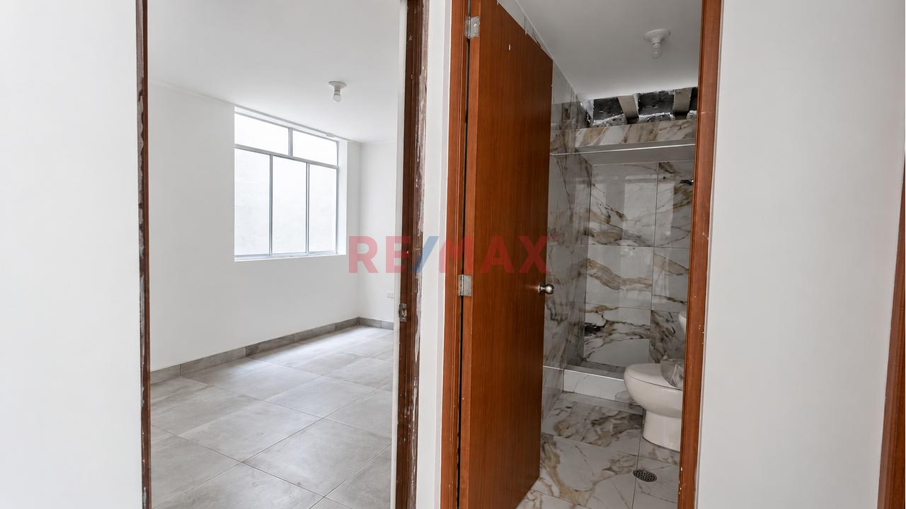 ¡Vive Frente A Parque En Los Olivos! | Departamento De 148 M² + Cochera - 6