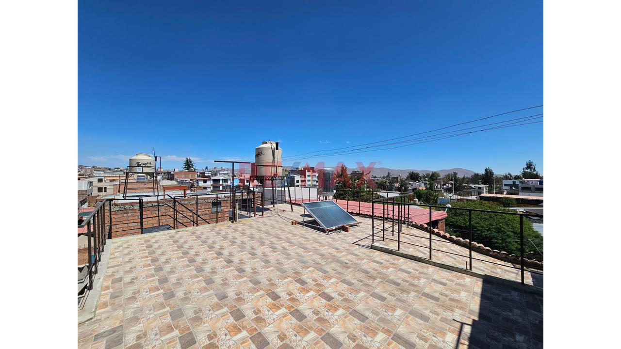 En Venta Dúplex Con Ingreso Independiente Y Amplios Espacios - 12