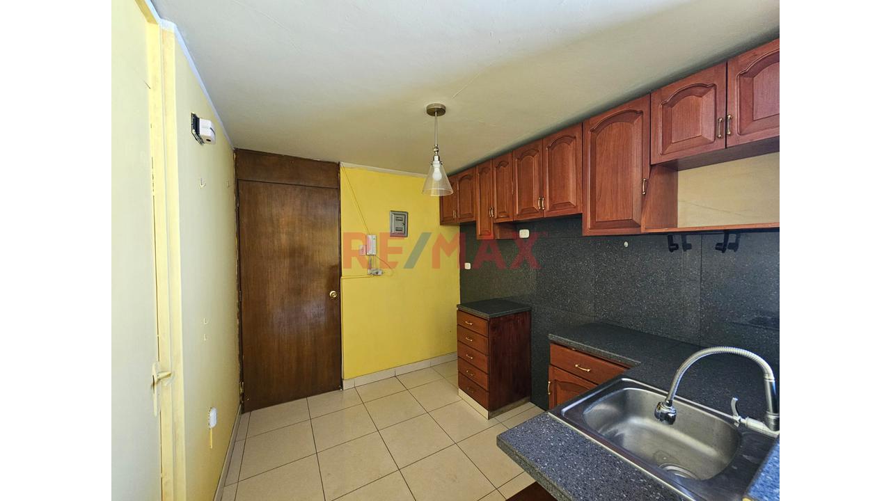 En Venta Dúplex Con Ingreso Independiente Y Amplios Espacios - 3
