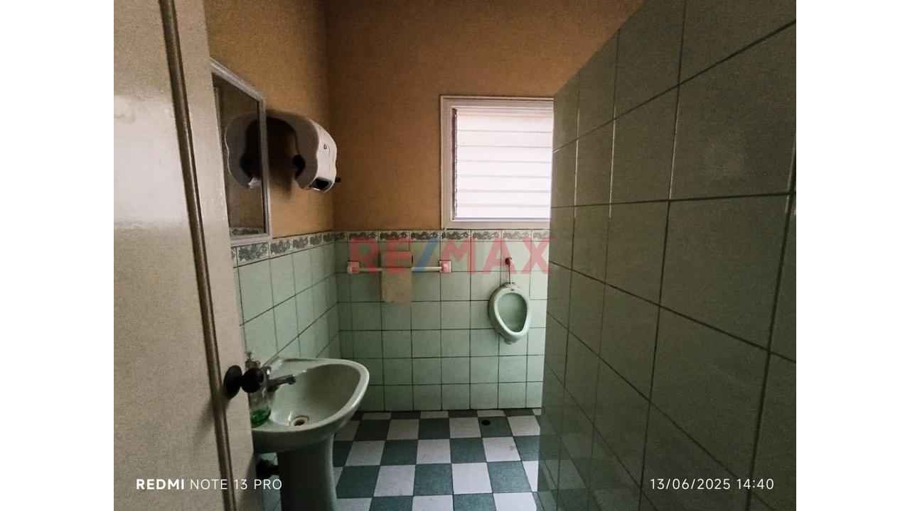 Alquilo Local Comercial Primer Piso En Av. Alejandro Tirado 185 M2 - 16