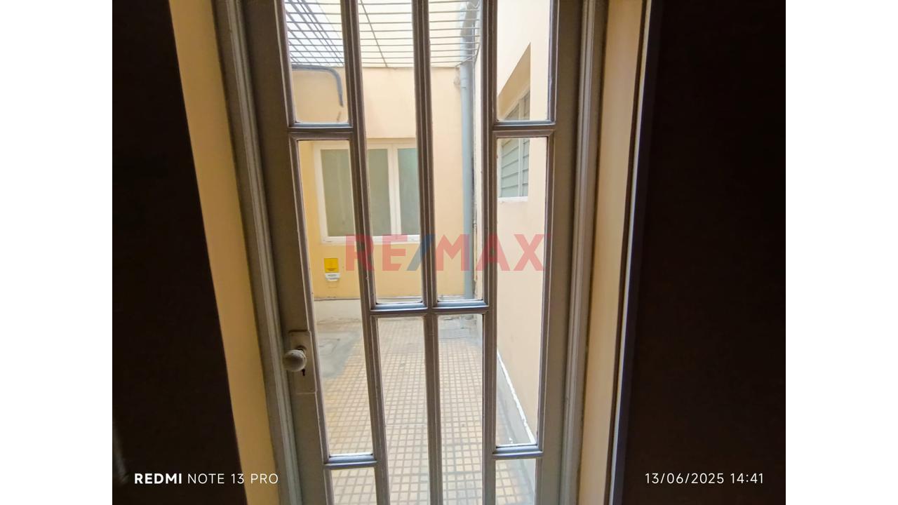 Alquilo Local Comercial Primer Piso En Av. Alejandro Tirado 185 M2 - 11