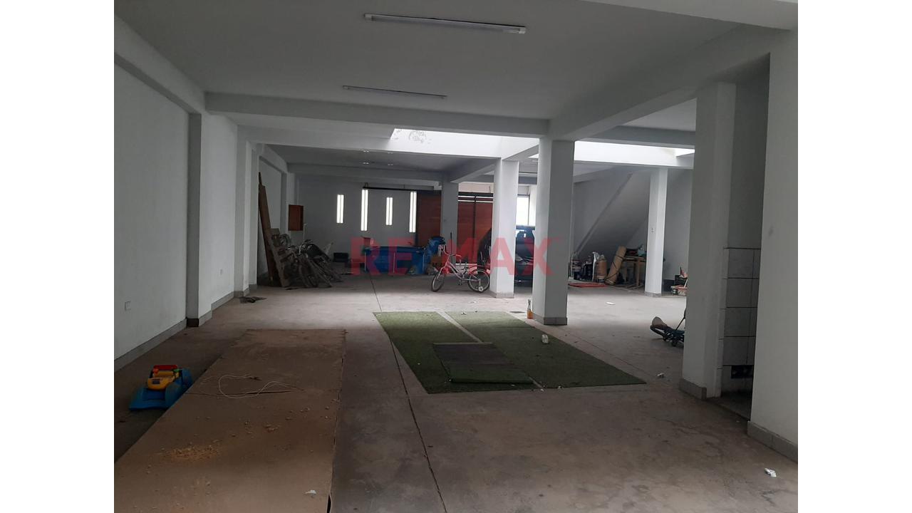 🏢 Local En Alquiler – 200 M² | Ideal Para Comercio, Almacén U Oficina - 4
