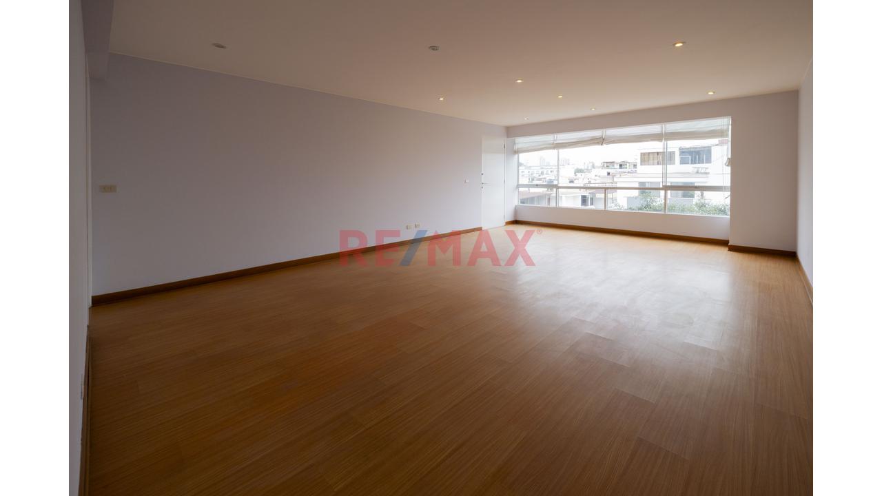 Vendo Dúplex En Límite Magdalena Y San Isidro 312 M² | 5 Dormitorios | 5 Baños | 2 Terrazas | 2 Cocheras - 4