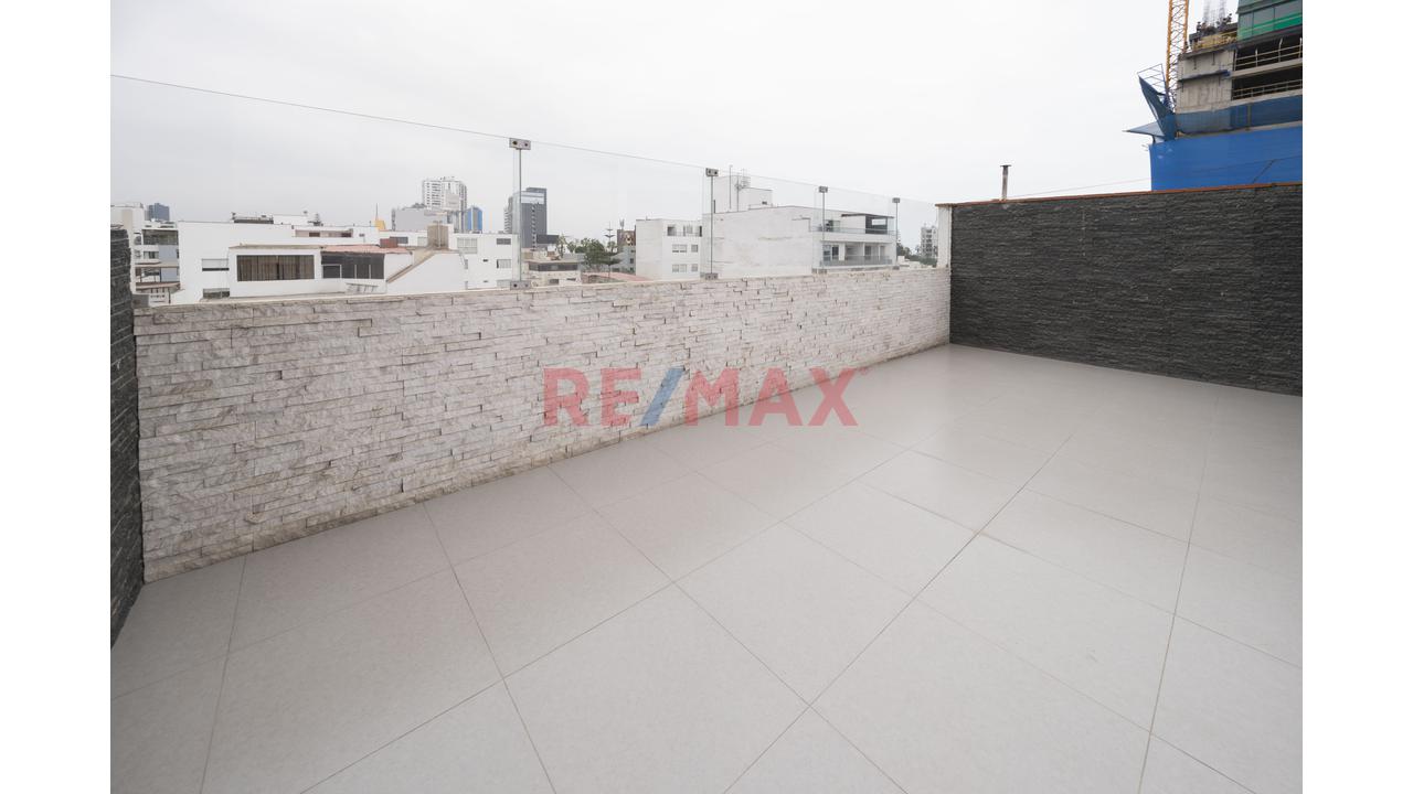 Vendo Dúplex En Límite Magdalena Y San Isidro 312 M² | 5 Dormitorios | 5 Baños | 2 Terrazas | 2 Cocheras - 21