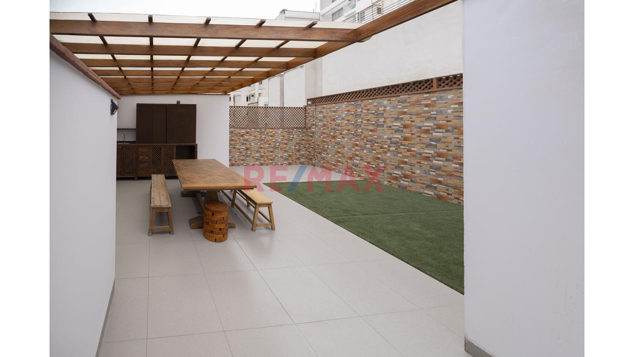 Vendo Dúplex En Límite Magdalena Y San Isidro 312 M² | 5 Dormitorios | 5 Baños | 2 Terrazas | 2 Cocheras - 16