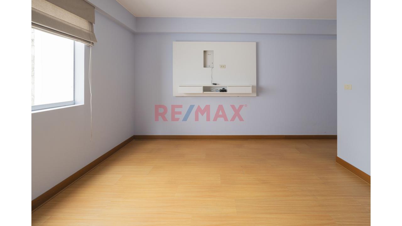 Vendo Dúplex En Límite Magdalena Y San Isidro 312 M² | 5 Dormitorios | 5 Baños | 2 Terrazas | 2 Cocheras - 11