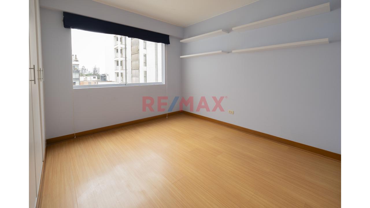 Vendo Dúplex En Límite Magdalena Y San Isidro 312 M² | 5 Dormitorios | 5 Baños | 2 Terrazas | 2 Cocheras - 12