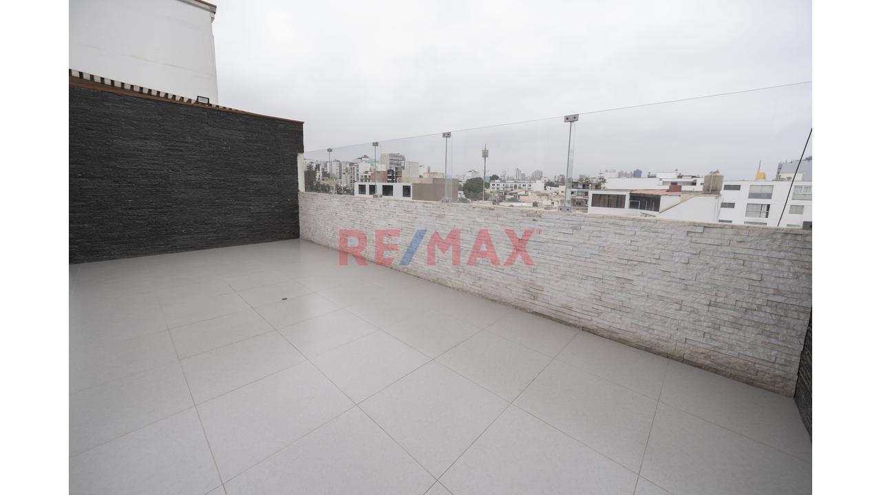 Vendo Dúplex En Límite Magdalena Y San Isidro 312 M² | 5 Dormitorios | 5 Baños | 2 Terrazas | 2 Cocheras - 20