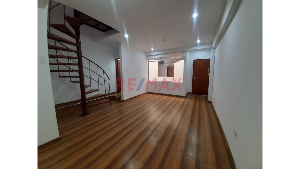 🏡 Departamento Dúplex En Alquiler – Amplio Y Cómodo - 3