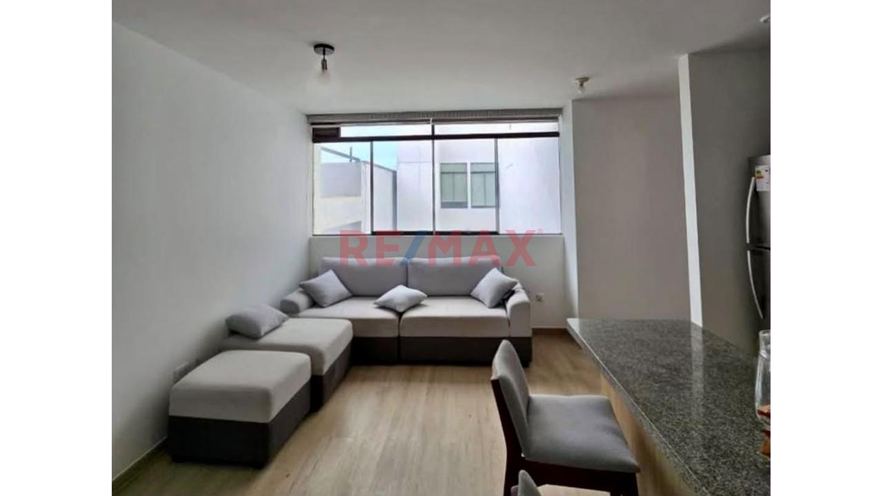 Departamento En Av. De Los Patriotas - San Miguel — foto 2