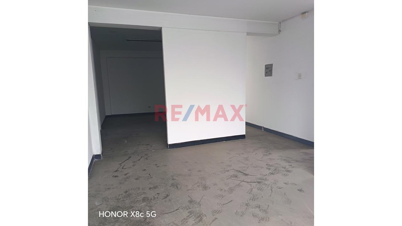 Alquiler De 2Do Piso Local / Oficina – Ate - 15
