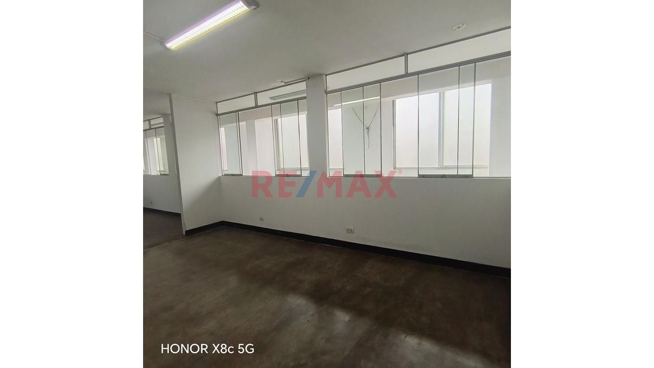 Alquiler De 2Do Piso Local / Oficina – Ate - 6