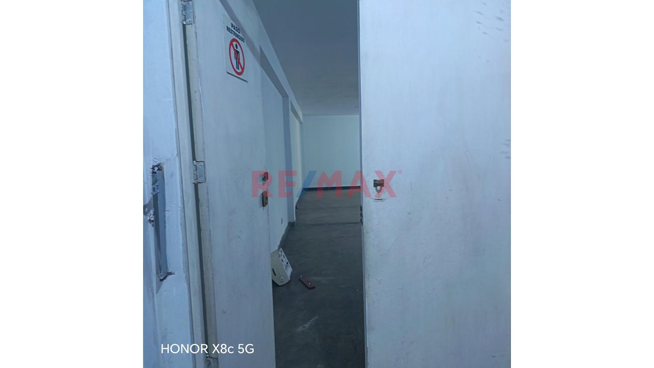 Alquiler De 2Do Piso Local / Oficina – Ate - 17