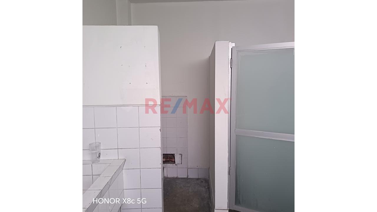 Alquiler De 2Do Piso Local / Oficina – Ate - 19