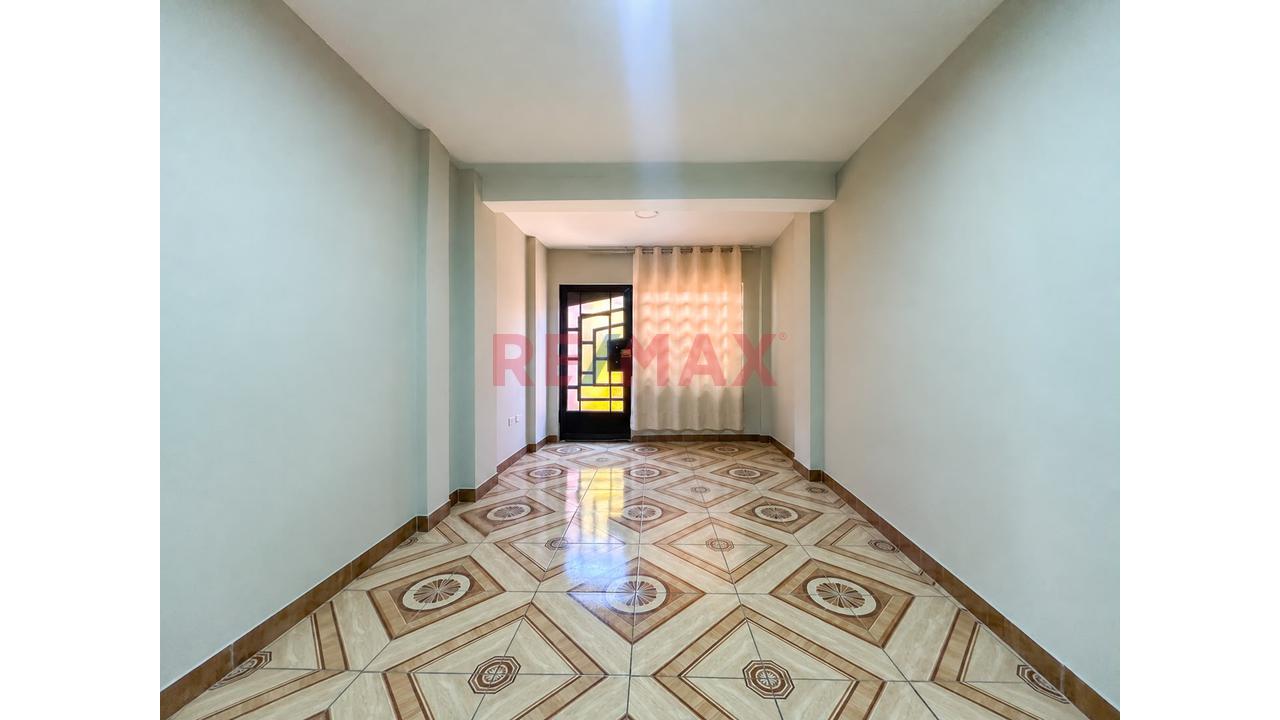 Oportunidad De Inversión Casa De 3 Pisos Con Mas De 12 Habitaciones En Urb Condevilla — foto 11
