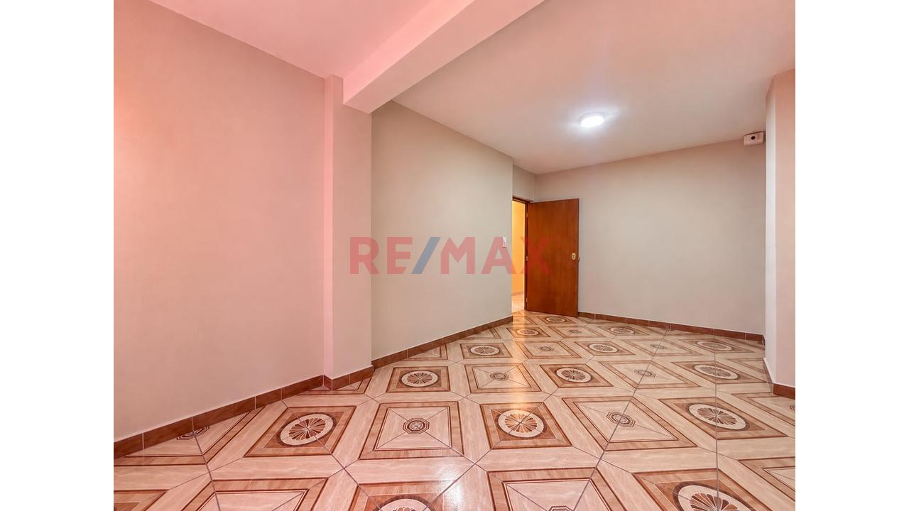 Oportunidad De Inversión Casa De 3 Pisos Con Mas De 12 Habitaciones En Urb Condevilla — foto 13