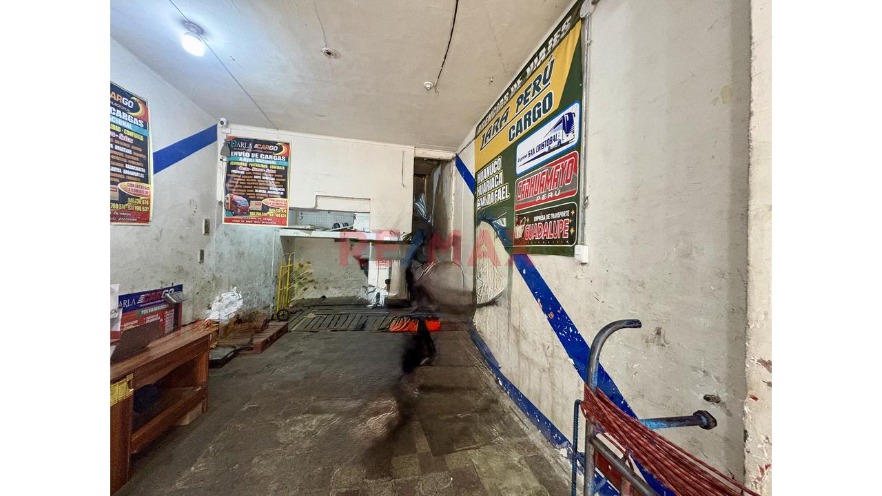 🏢 **¡Local Comercial En Venta – La Victoria\!** - 4