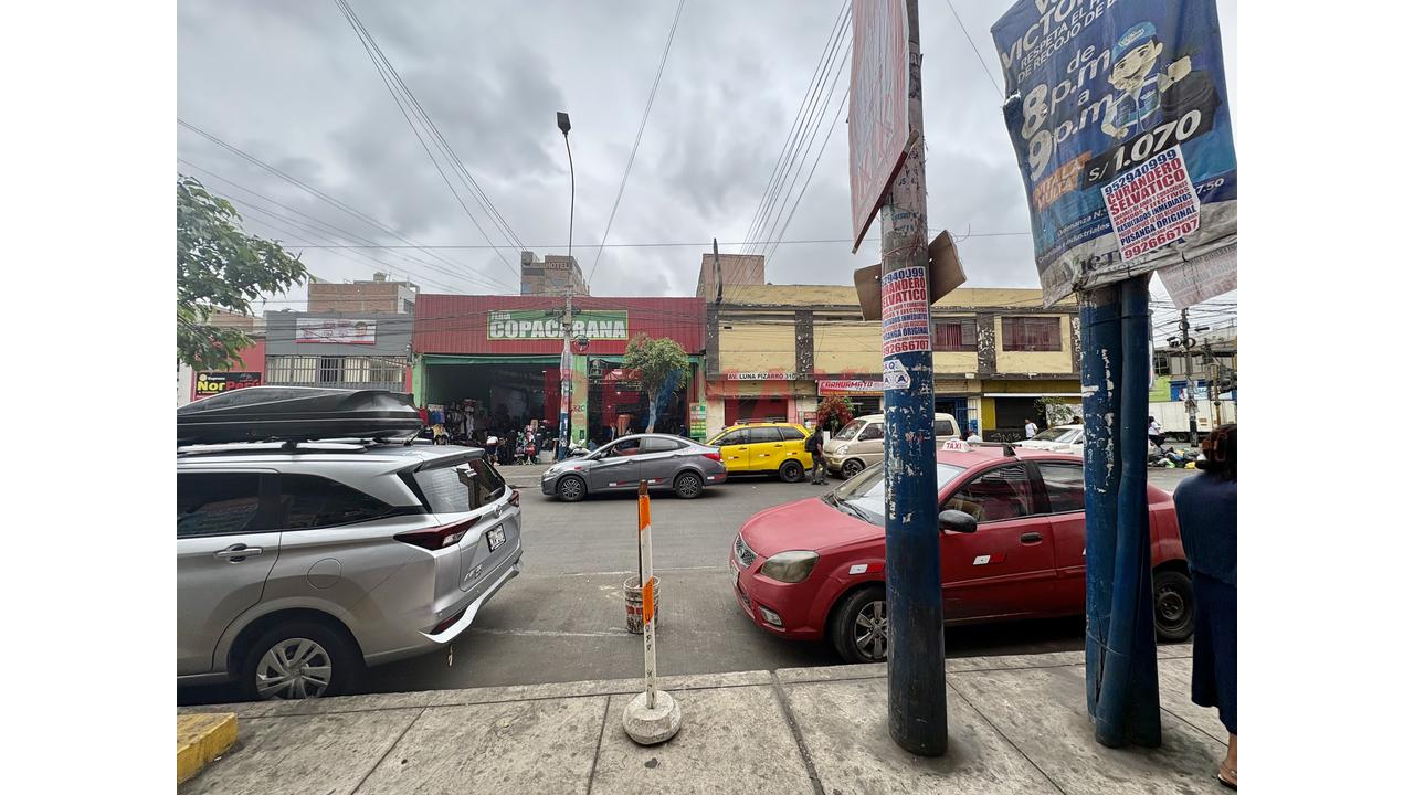 🏢 **¡Local Comercial En Venta – La Victoria\!** - 10