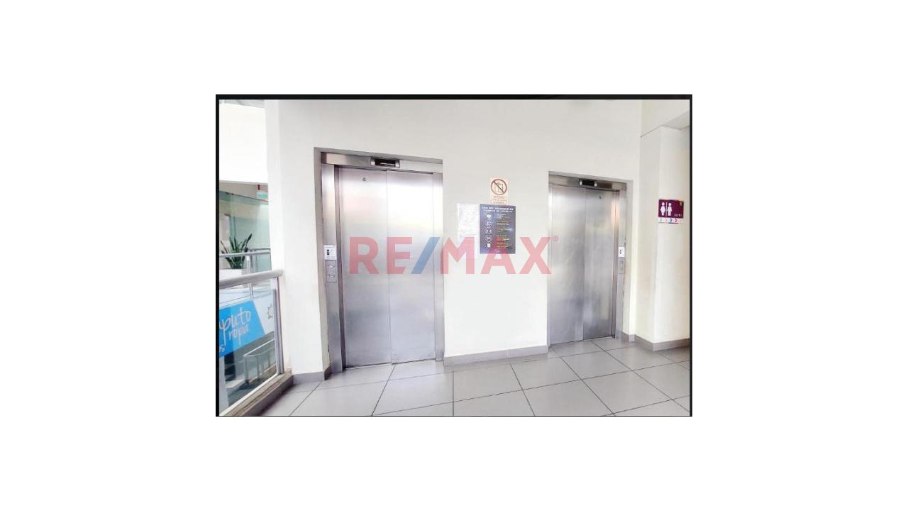 Se Vende Local En El Centro Comercial - Chorrillos - 7