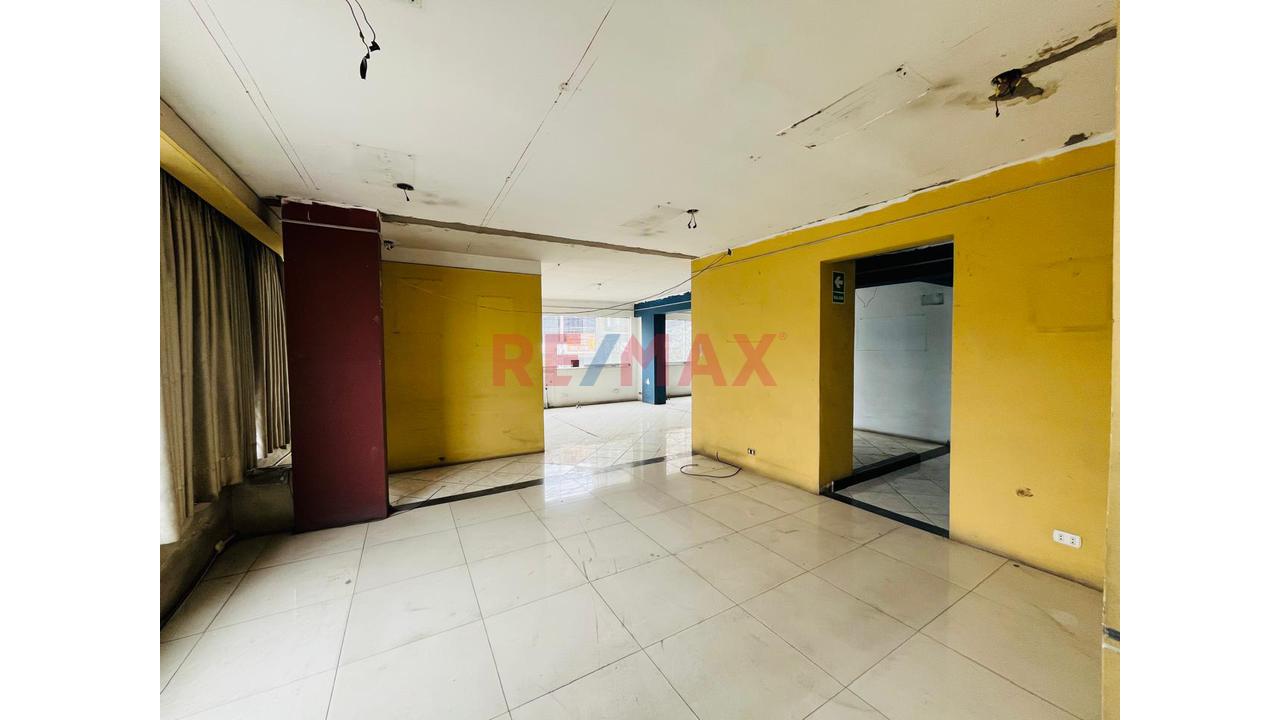🏢 ¡Inversión Con Gran Potencial En Los Olivos! 🚀 📍 Se Vende 2.º Piso + Azotea Privada - 20