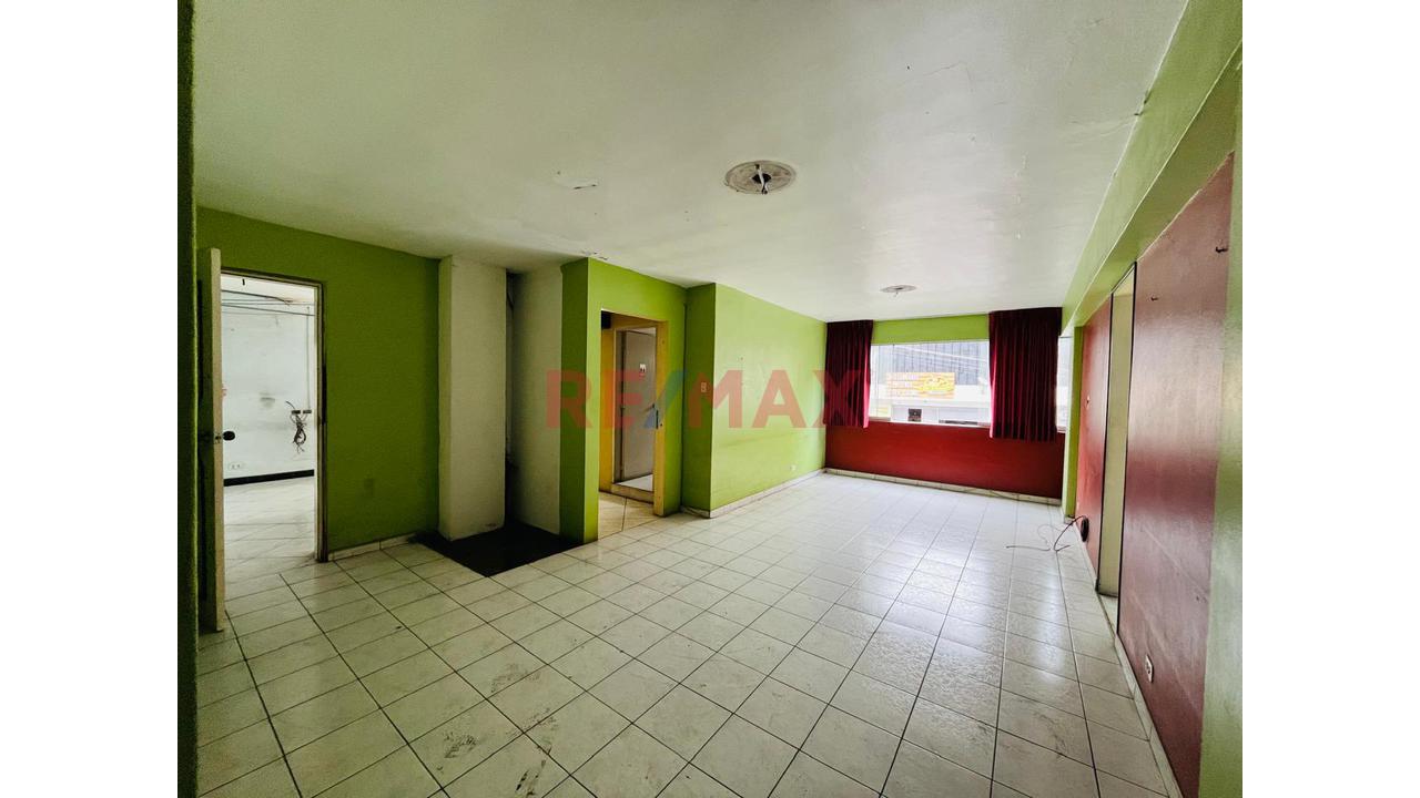 🏢 ¡Inversión Con Gran Potencial En Los Olivos! 🚀 📍 Se Vende 2.º Piso + Azotea Privada - 13
