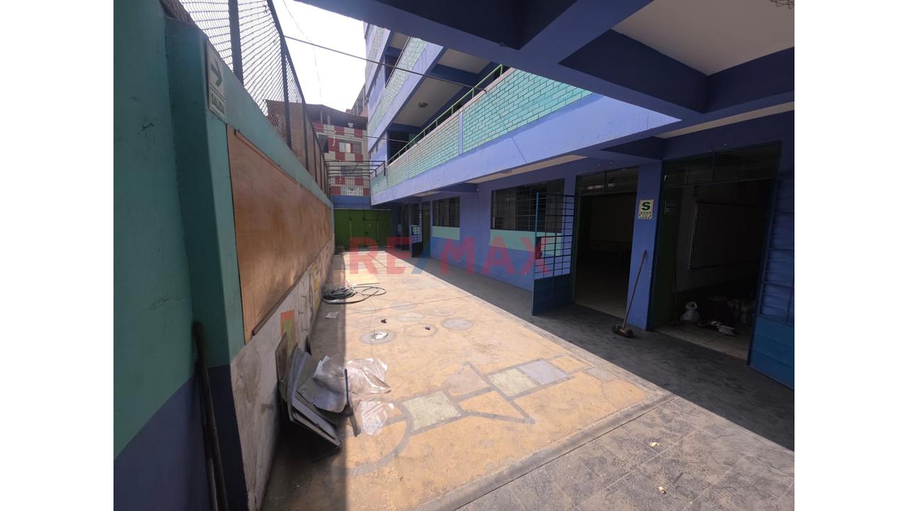 Alqiuler De Edificio Ideal Para Empresa O Almacén - 7
