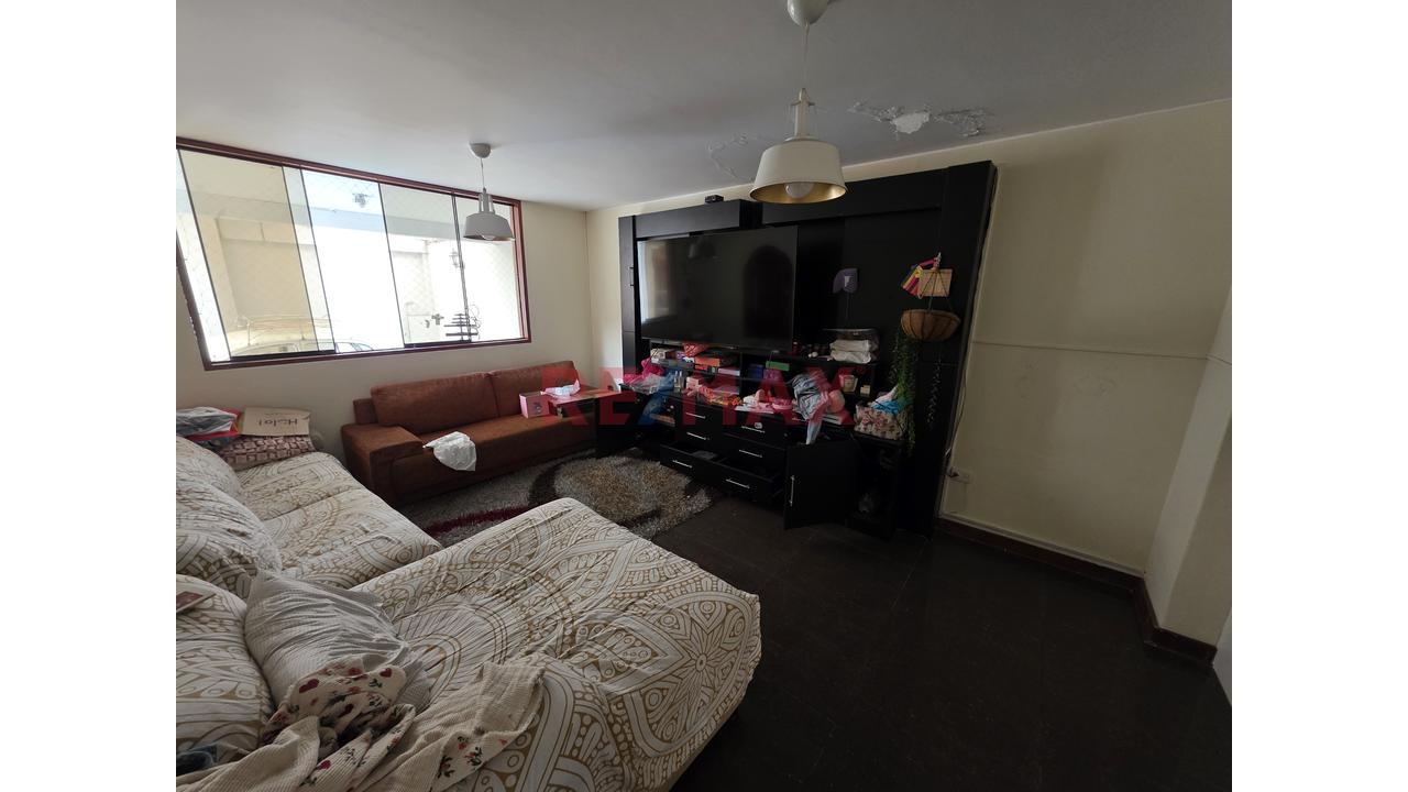 Amplia Casa Frente A Parque En Surco | Ideal Para Familias O Proyecto Inmobiliario — foto 6