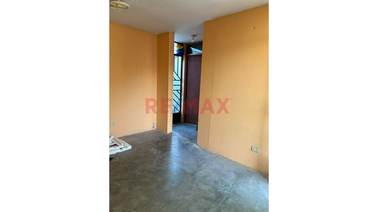 Venta Casa Como Terreno La Arboleda Santa Rosa - 8